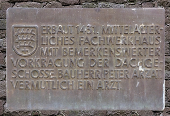 Tafel Haus Arzat